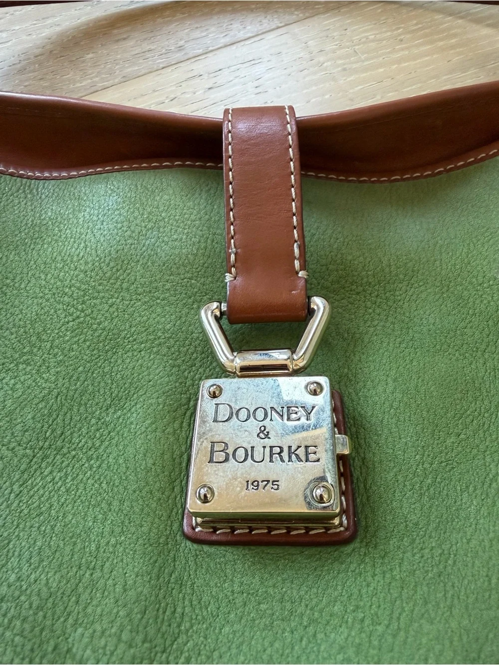 Vintage Dooney & Bourke Green Leather Shoulder Bag w/ Brown Trim and Gold Charm - Picture 2 of 13